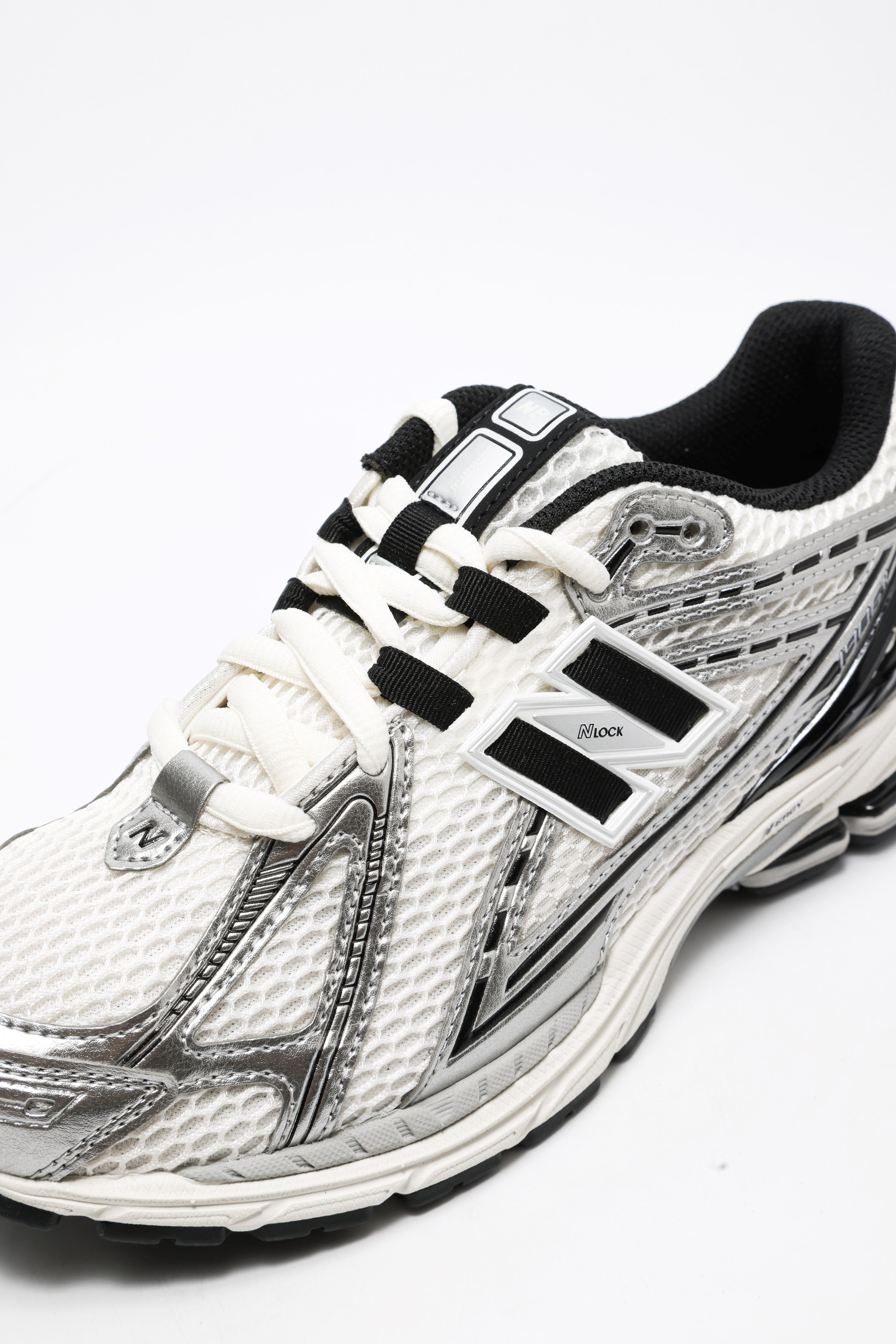 M1906 Sneaker - Sea Salt + Silver Metallic + Black
