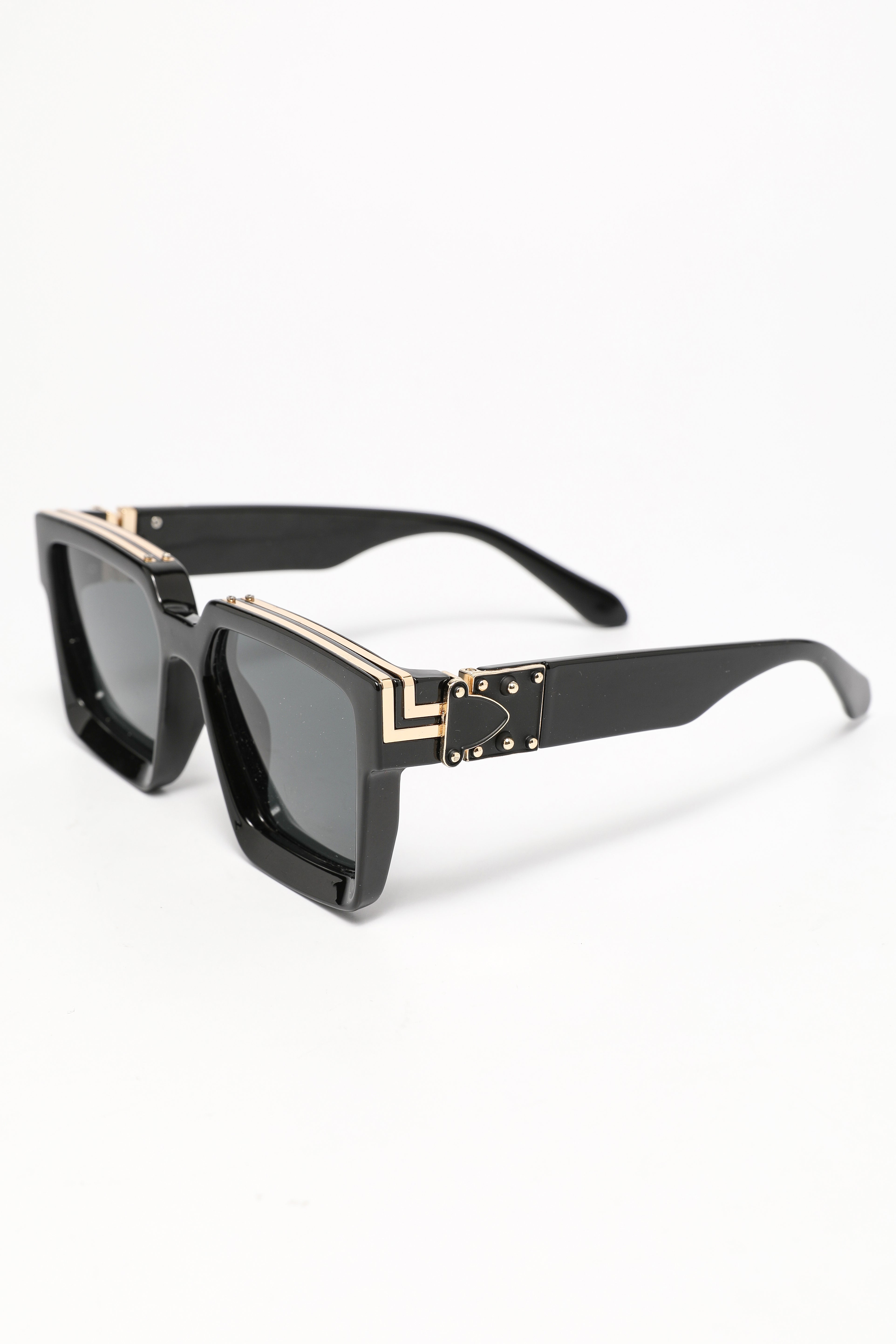 Brille - Schwarz + Goldfarbe