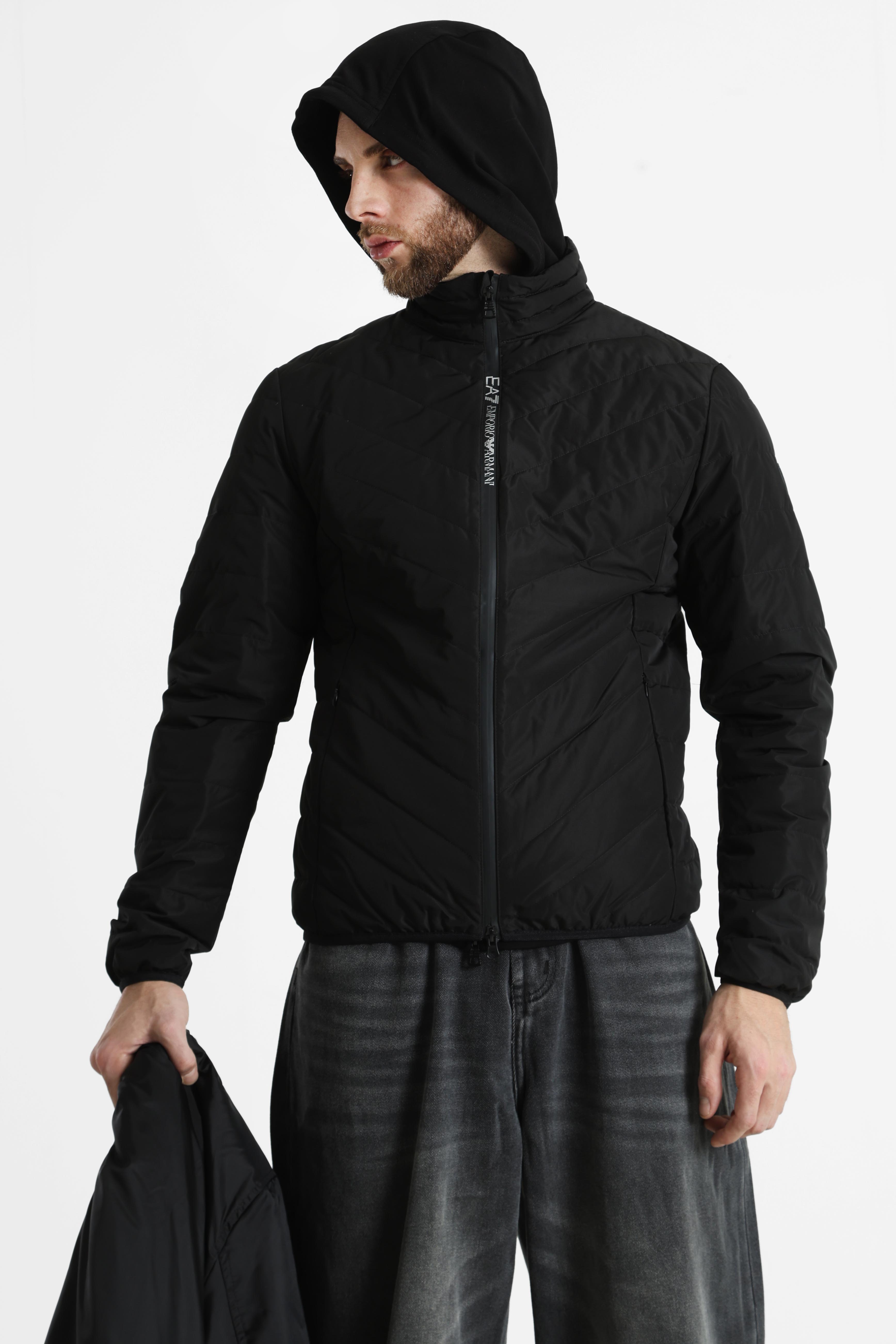 Leichte gesteppte Daunenjacke - Black