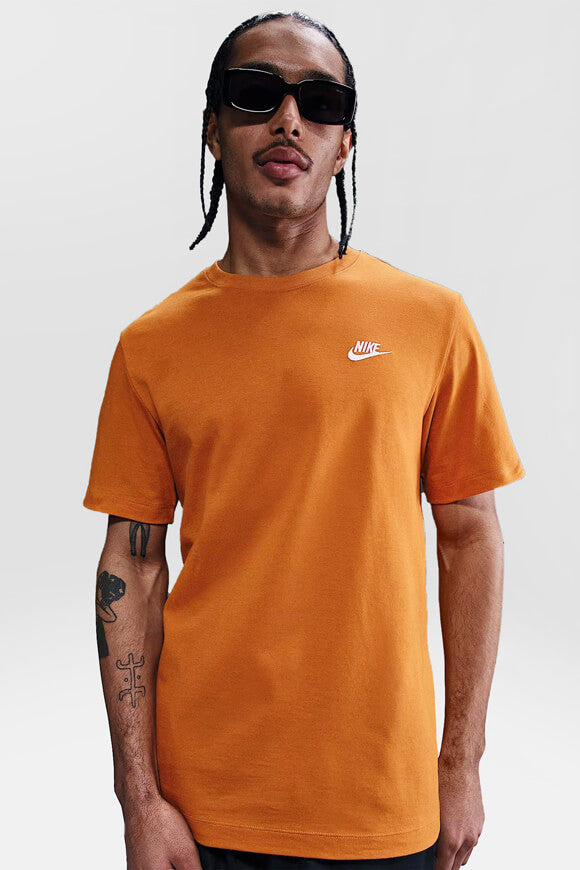 Sportswear Club T-Shirt - Monarch