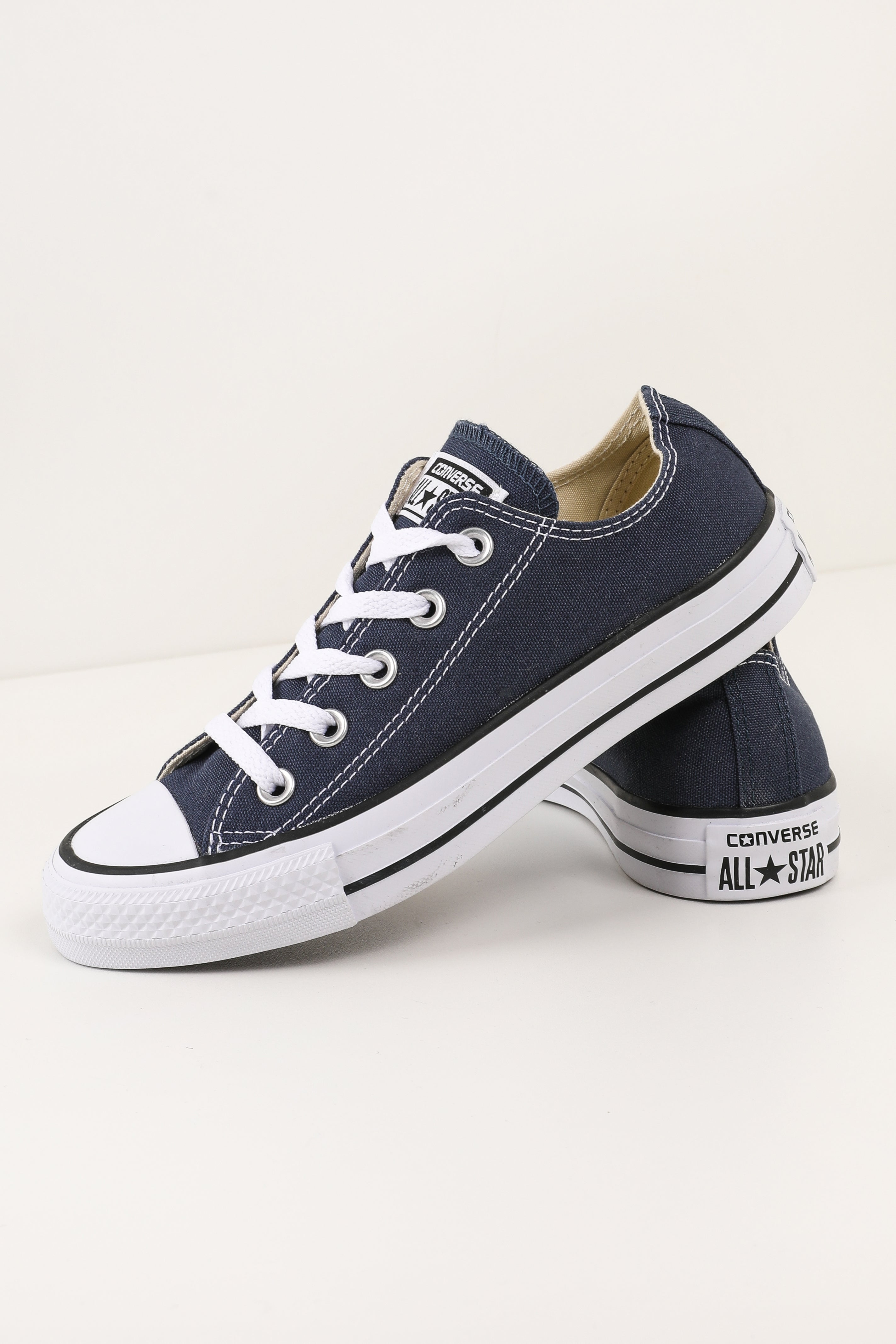 Chuck Taylor Sneaker - Navy + Weiss