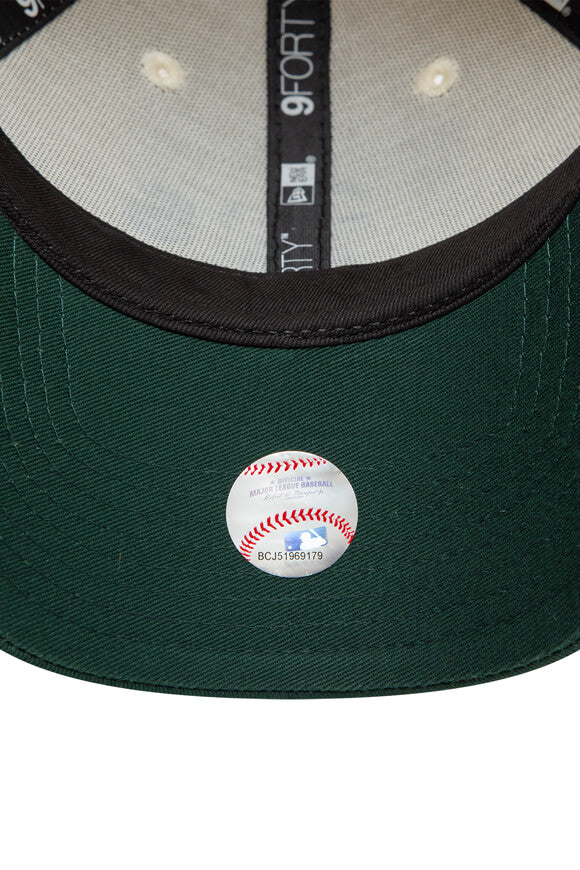 9Forty Cap / Strapback - Stone + Green