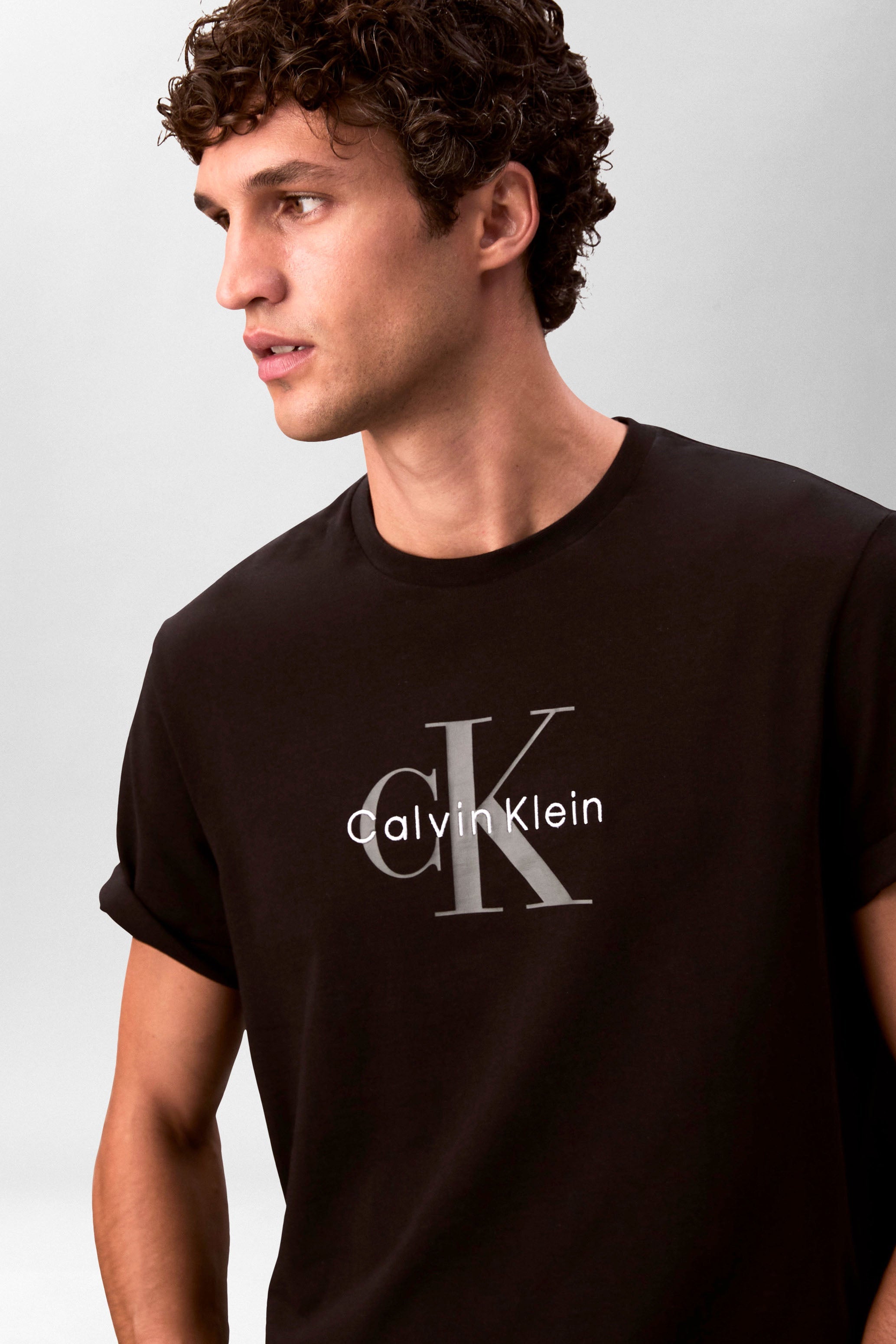 T-Shirt - Black