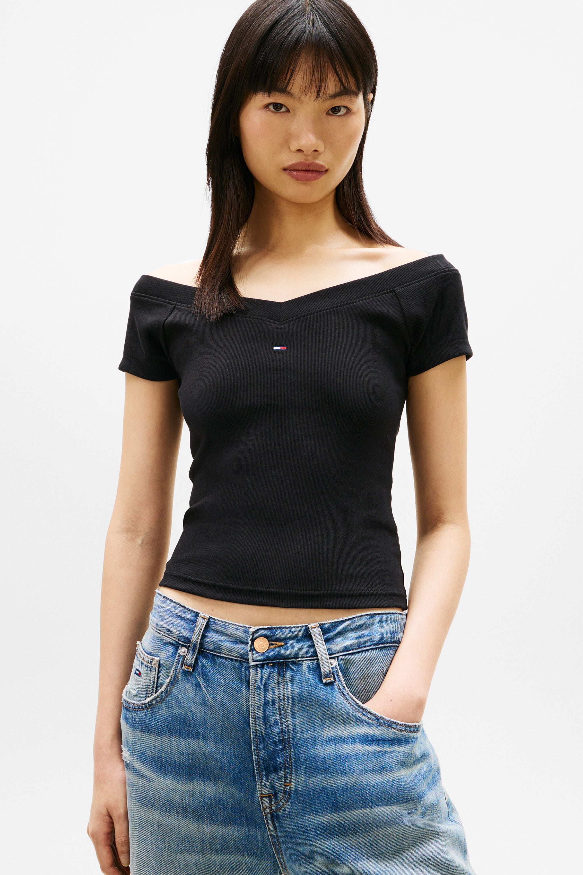 Off Shoulder Crop T-Shirt - Black