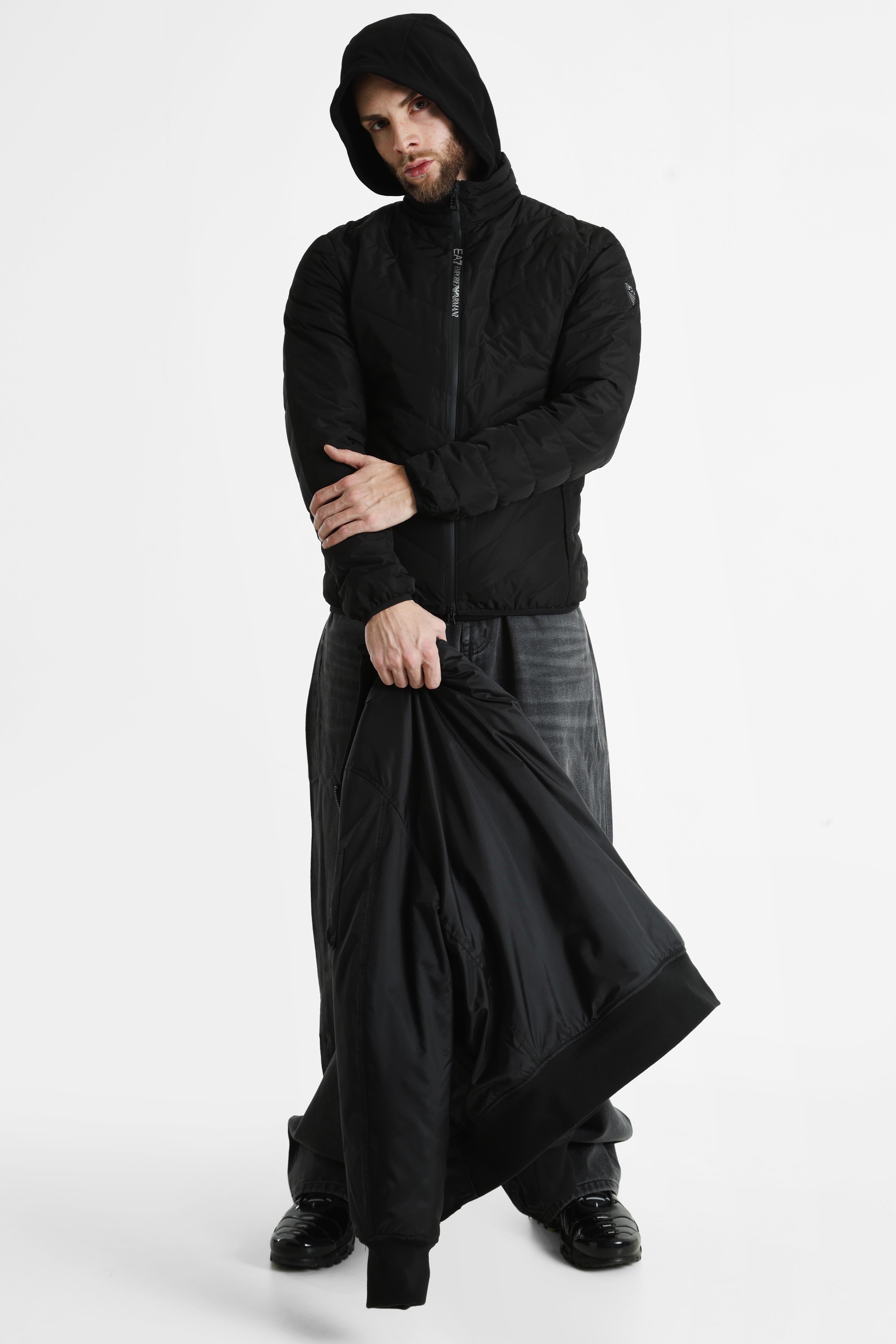 Leichte gesteppte Daunenjacke - Black