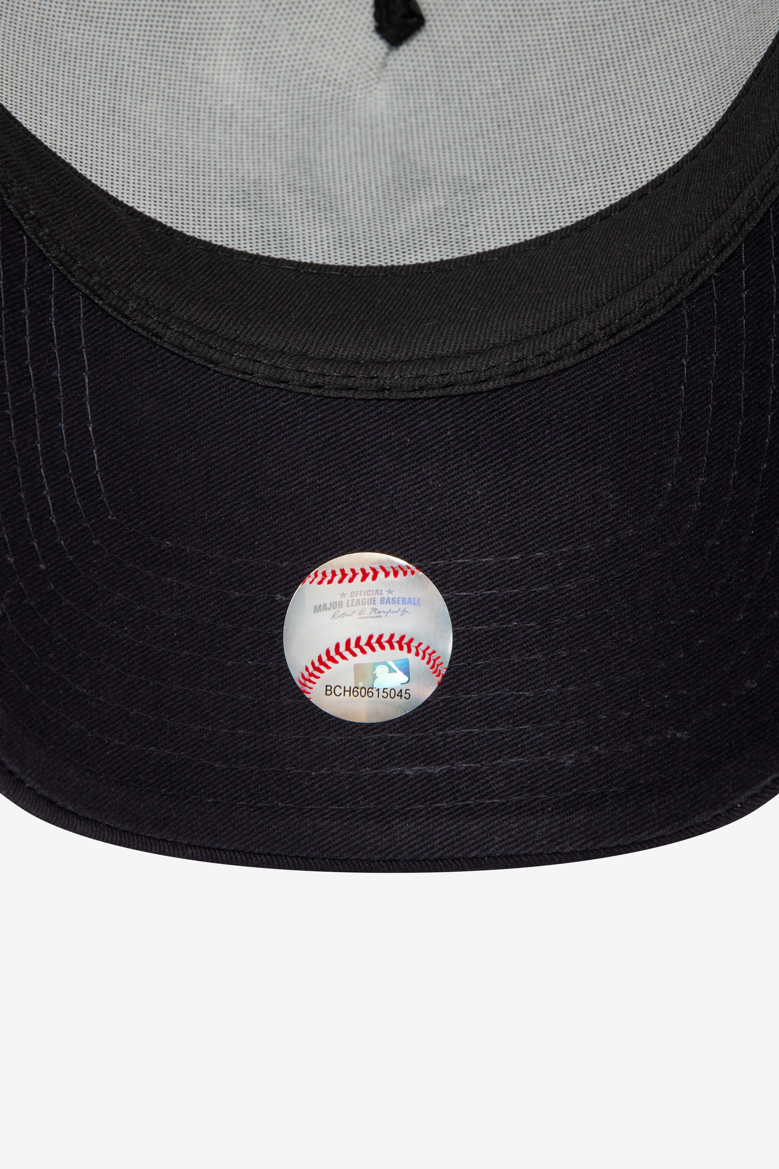 Trucker Cap / Snapback - White + Navy + Black