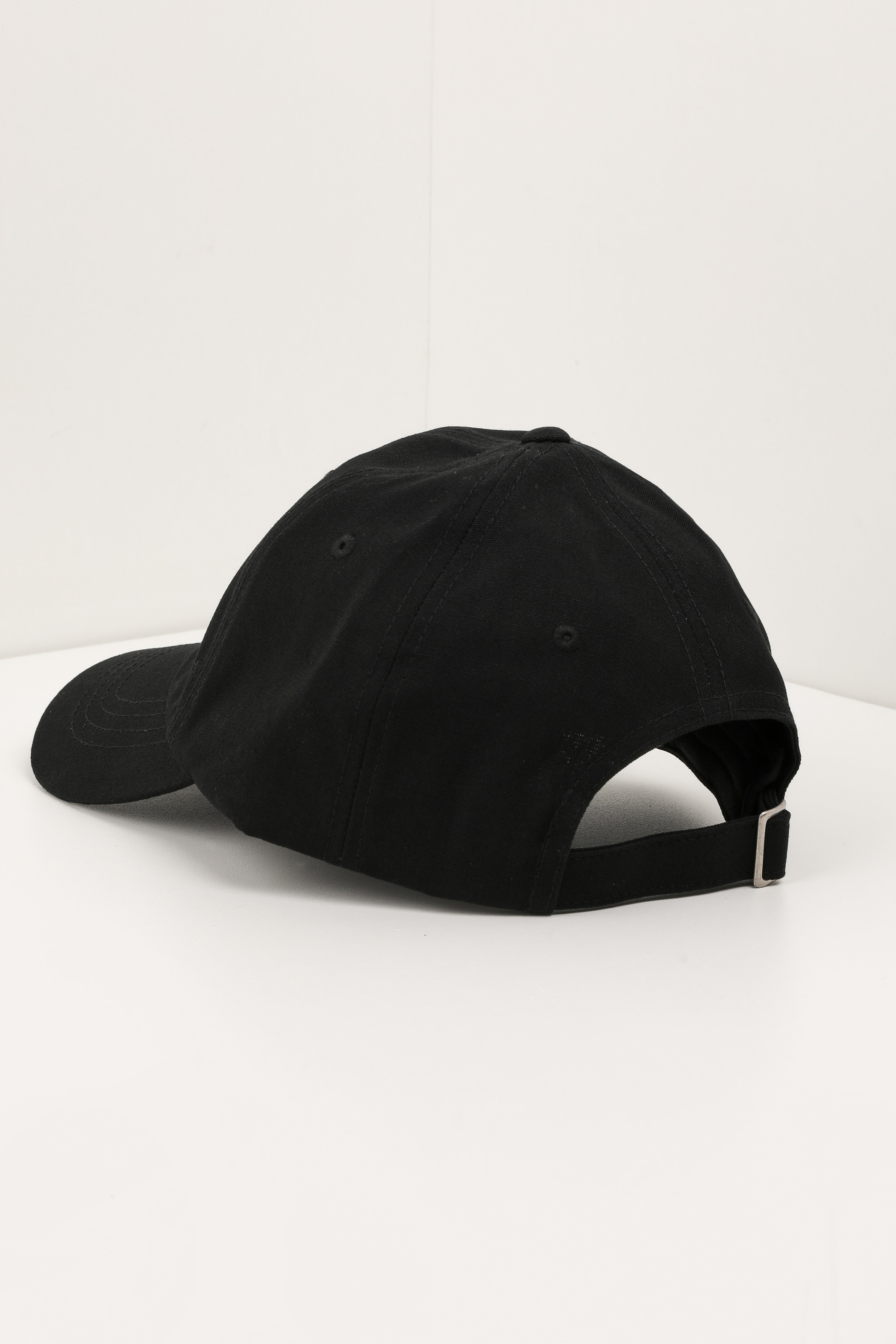 Strapback Cap - Black