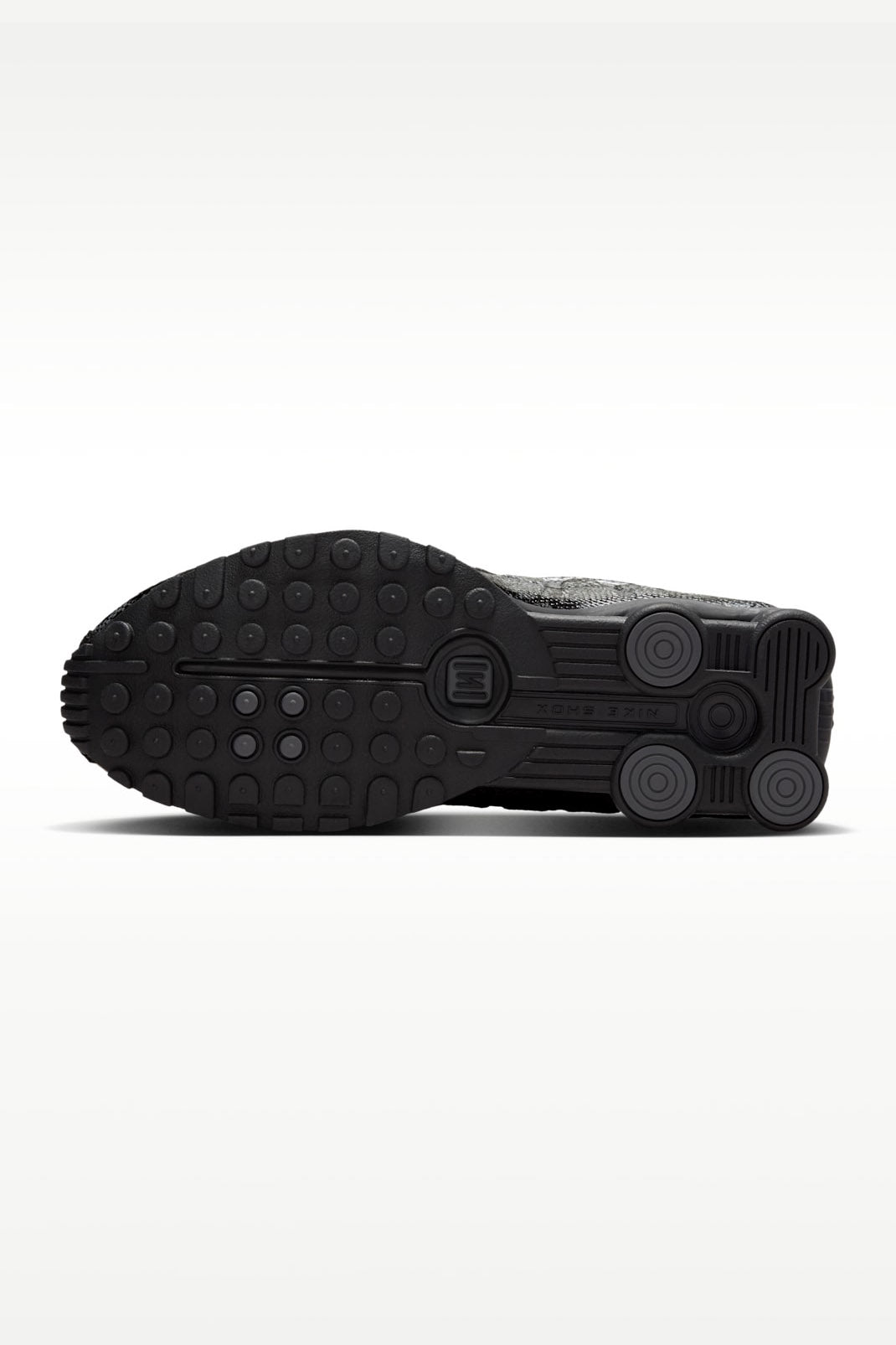 Shox R4 Sneaker - Black + Metallic Silver
