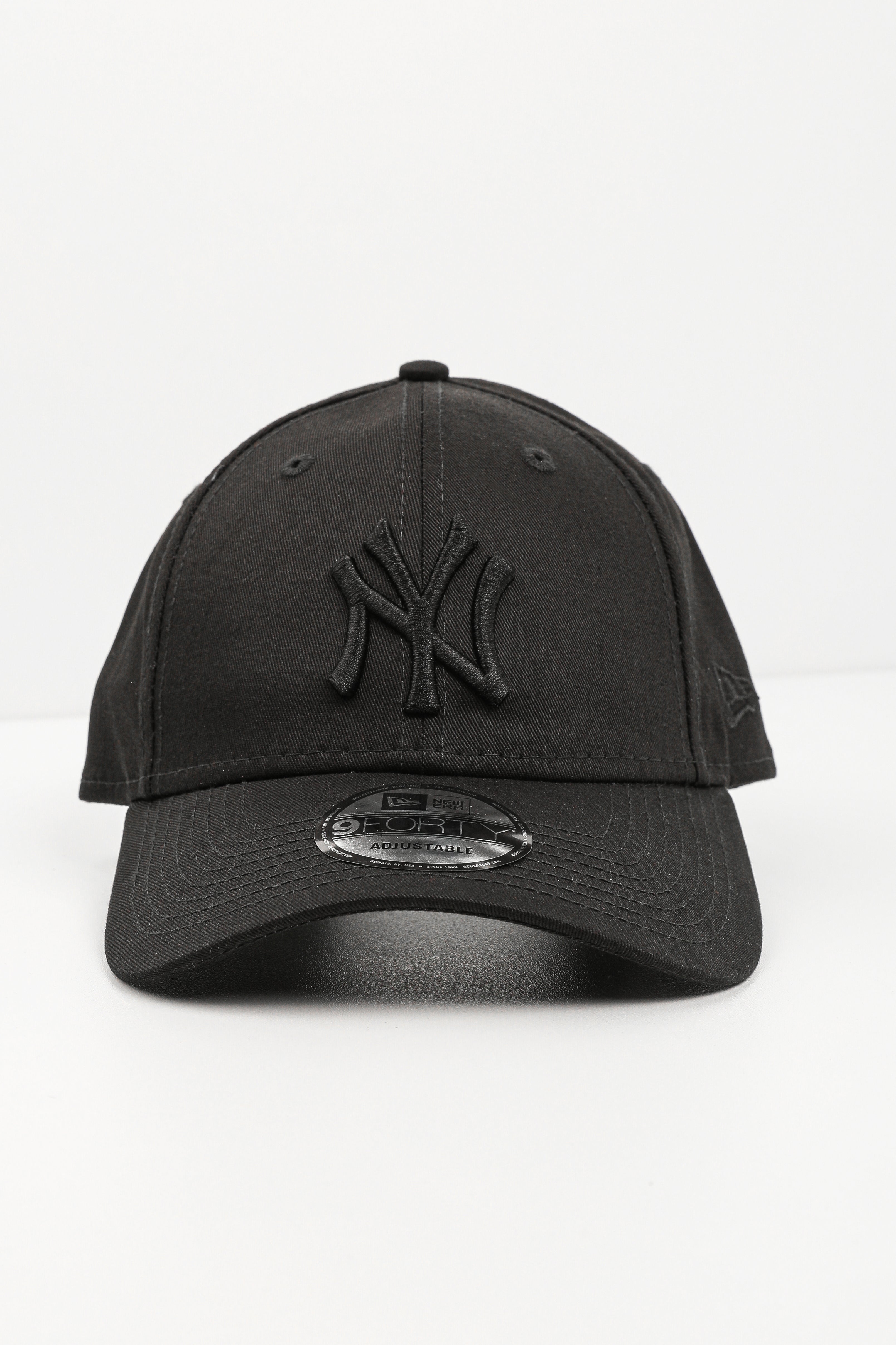 9Forty Cap / Strapback - Schwarz + Schwarz