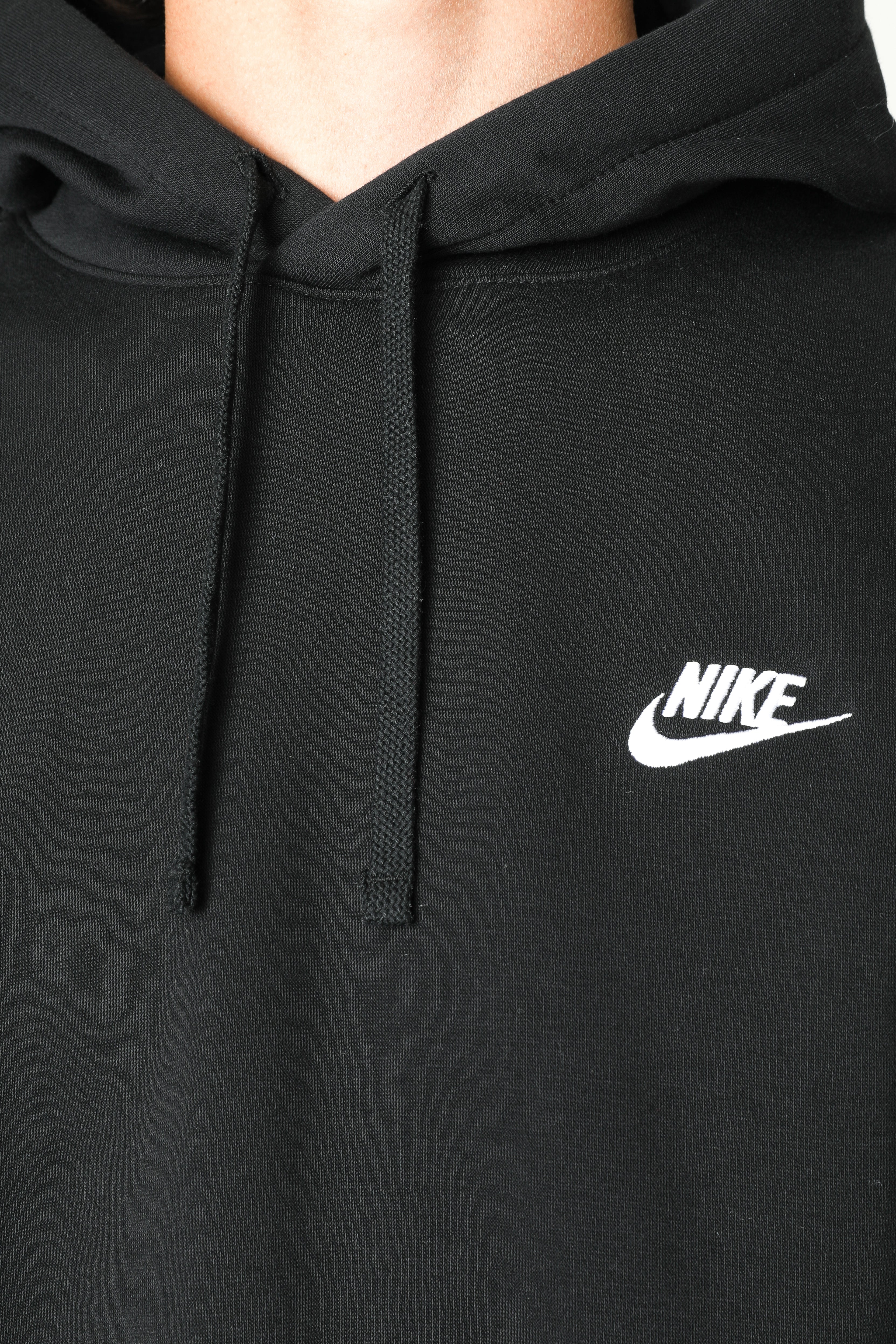 Sportswear Club Fleece Kapuzensweatshirt - Schwarz + Weiss