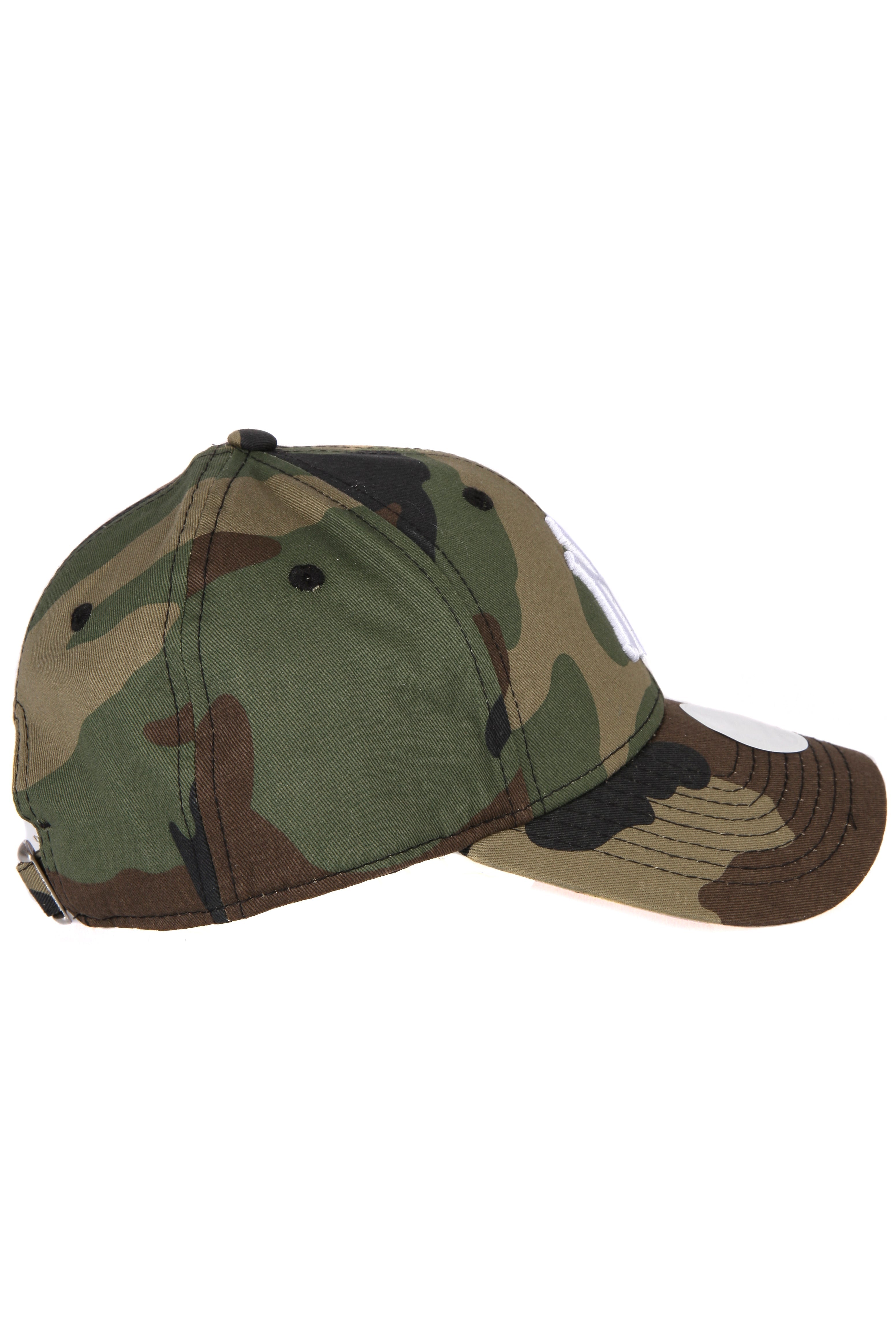 9Forty Cap / Strapback - Camouflage + Weiss