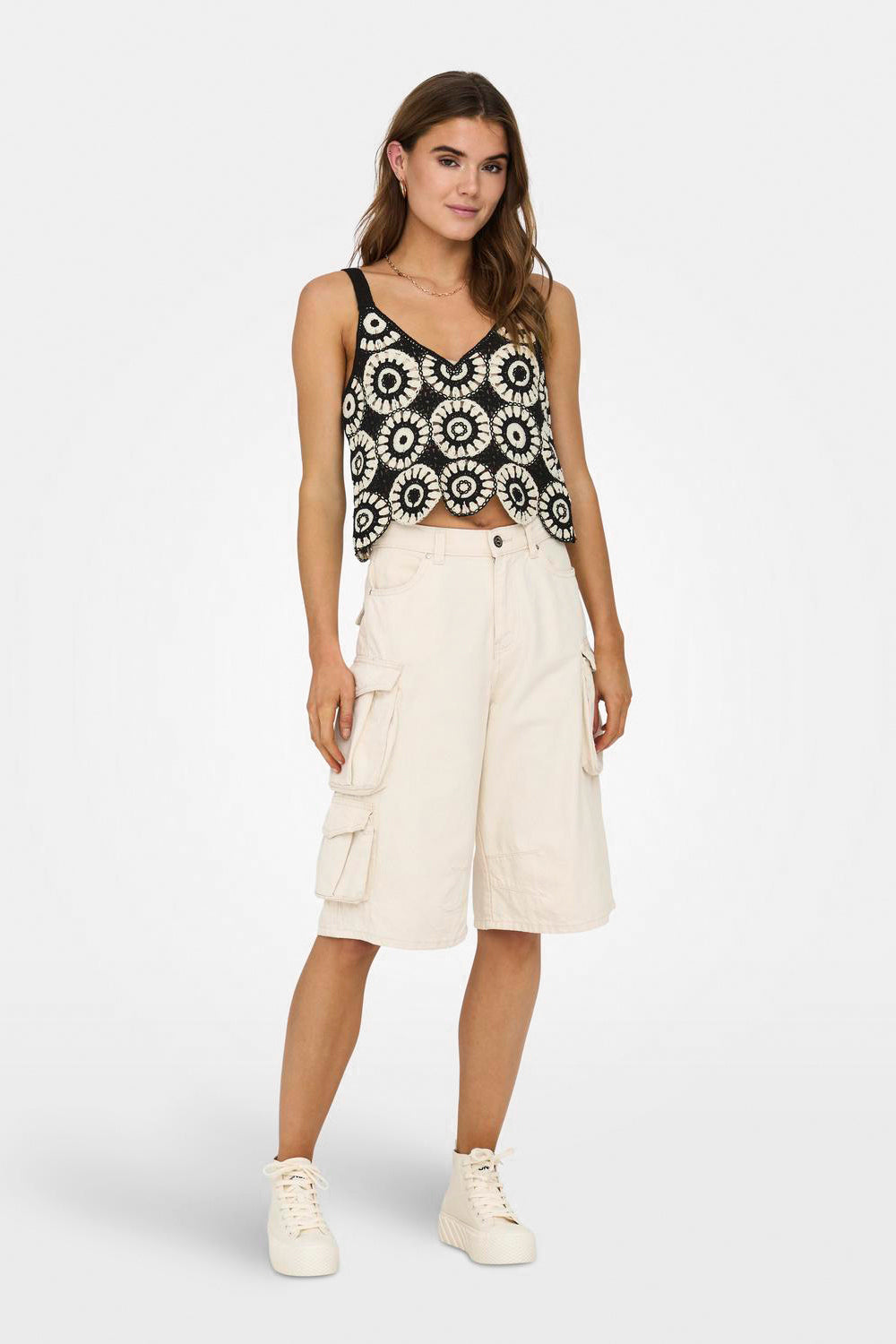 Yvonne Häkel Crop Top - Birch + Black