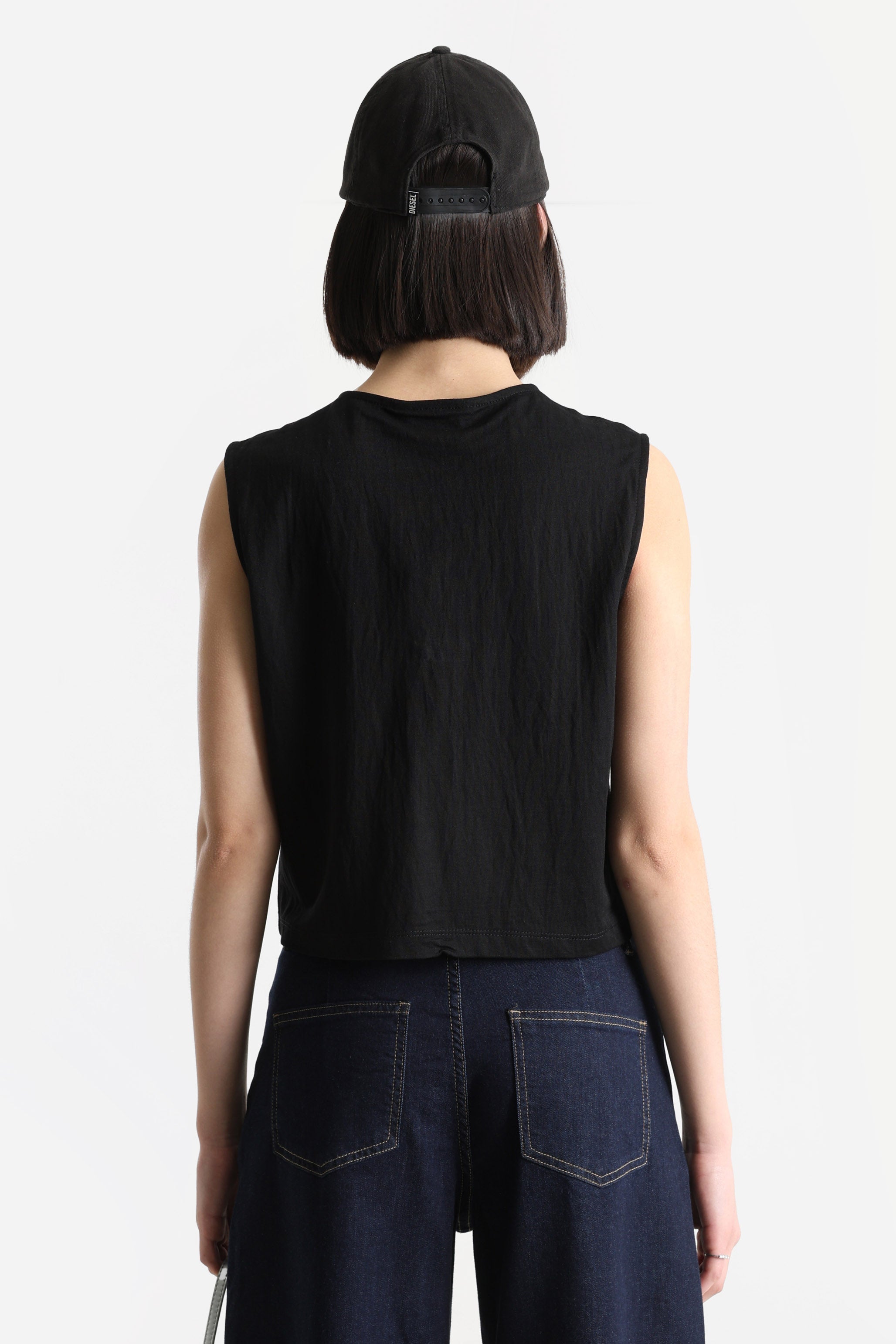 ONLSAKURA Crop Top - Black