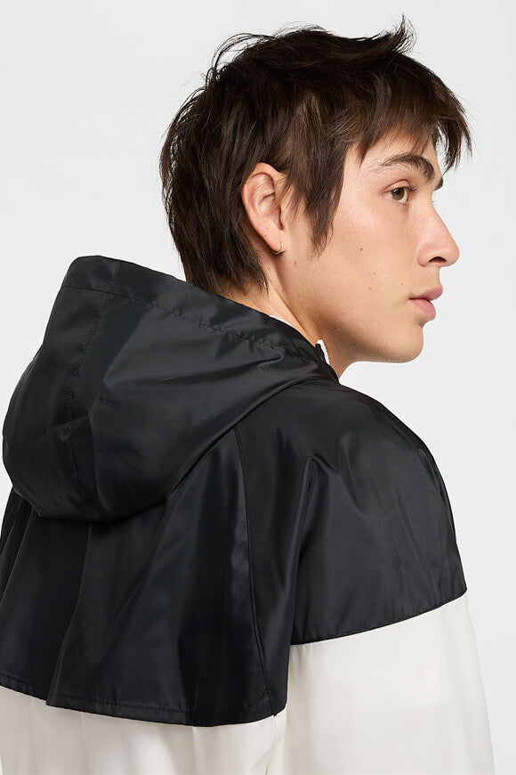 Windbreaker - Sail + Black
