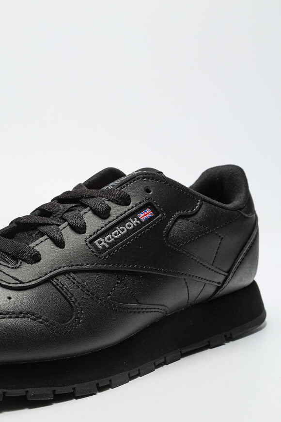 Classic Leather Sneaker - Core Black