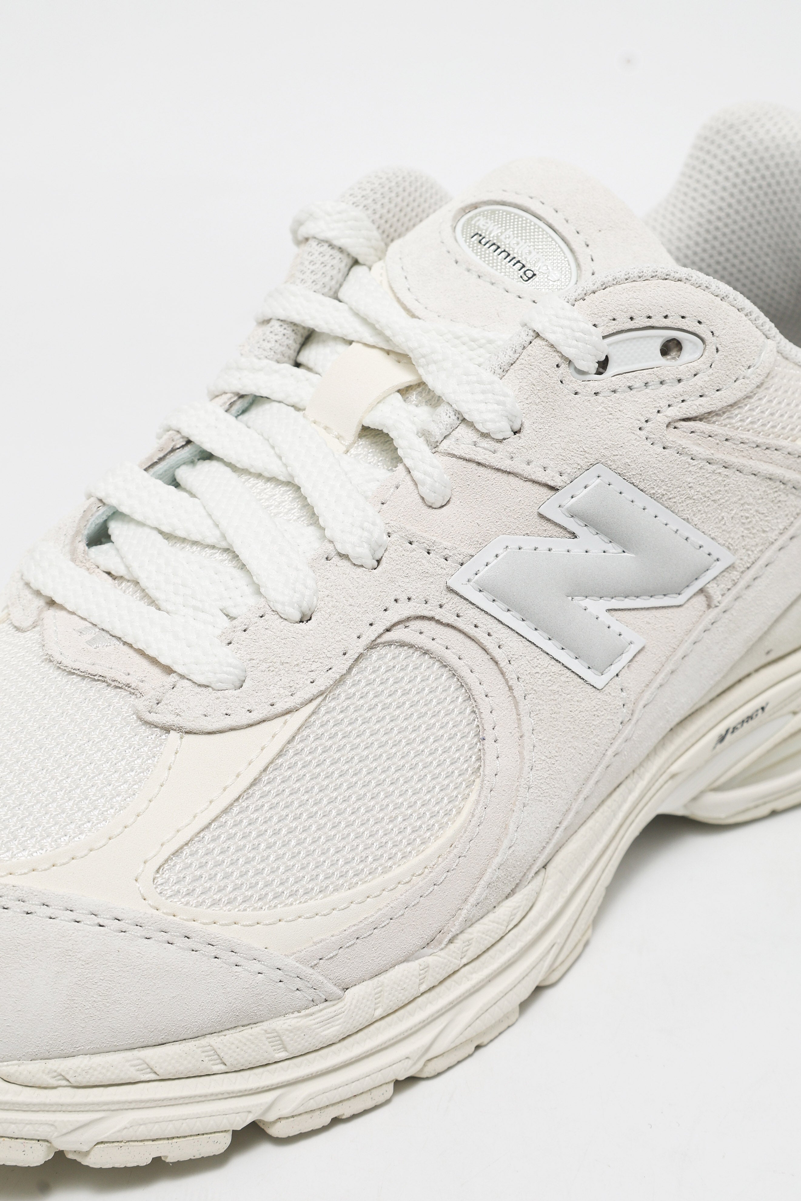 U 2002R Elevated Essentials Sneaker - Sea Salt + Silver Metallic