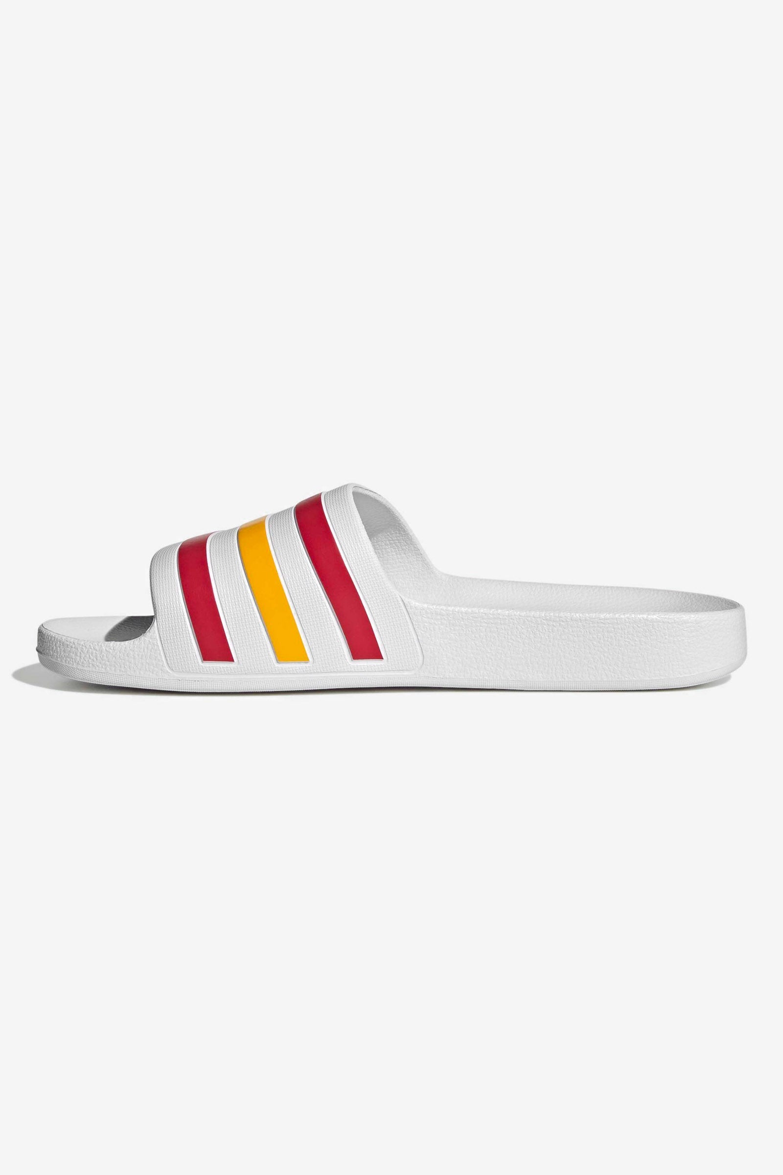Adilette Aqua Pantoletten - Footwear White + Team Power Red + Crew Yellow