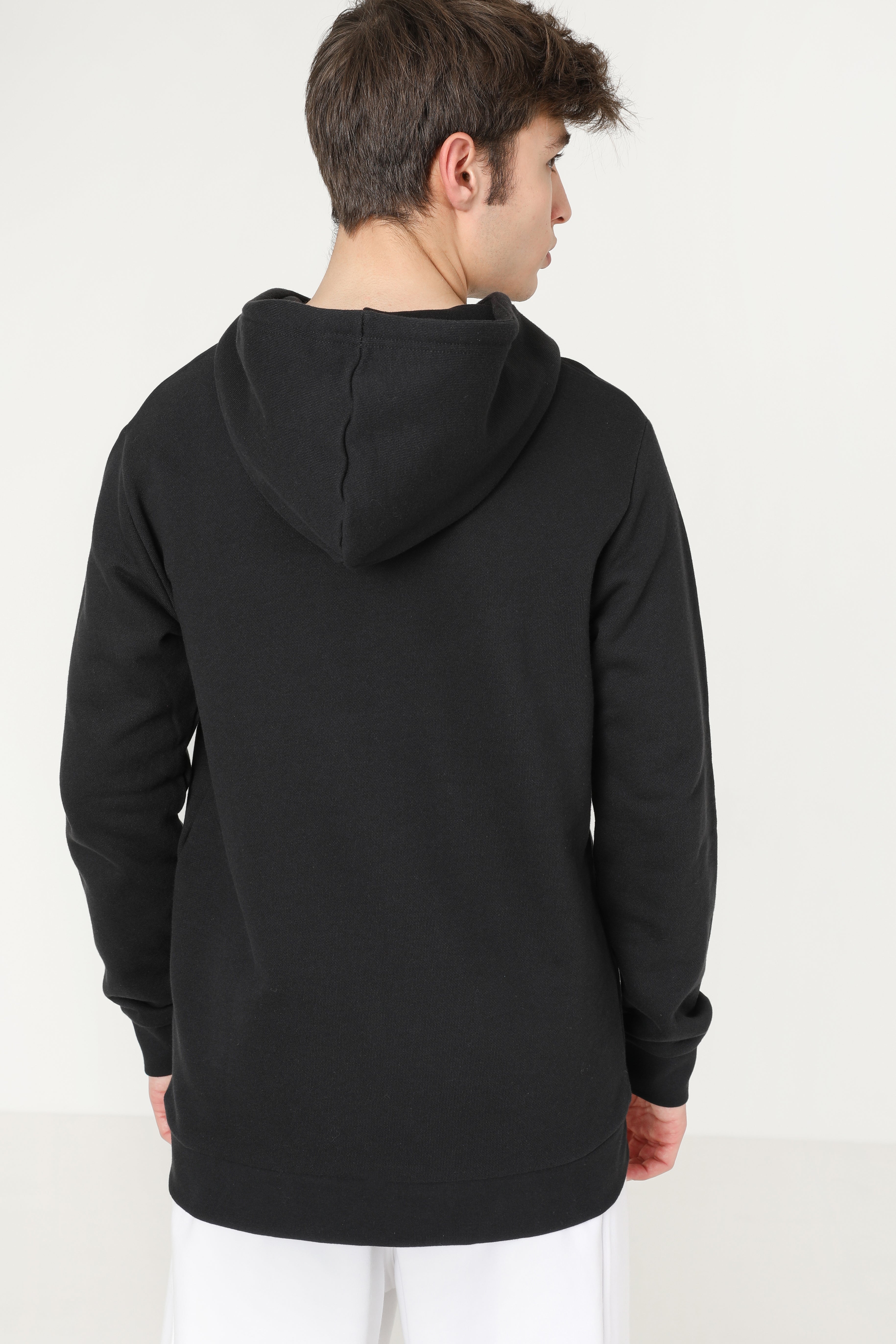 Kapuzensweatshirt - Schwarz