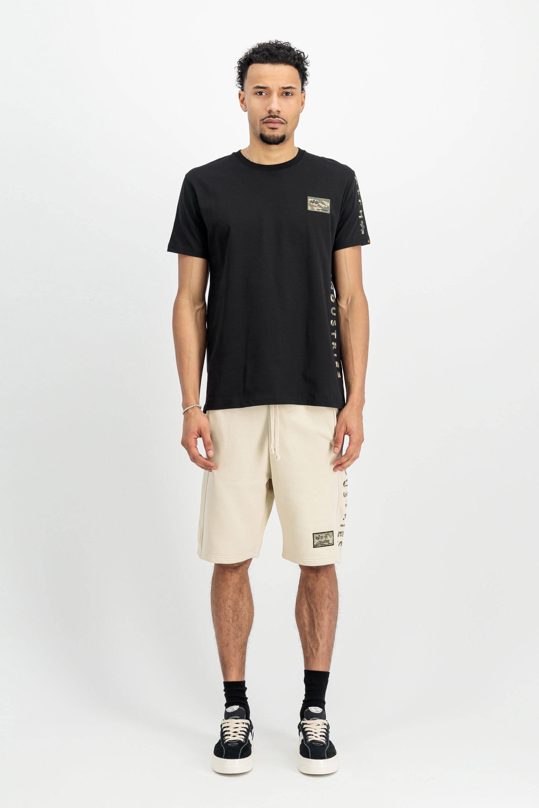 T-Shirt - Black