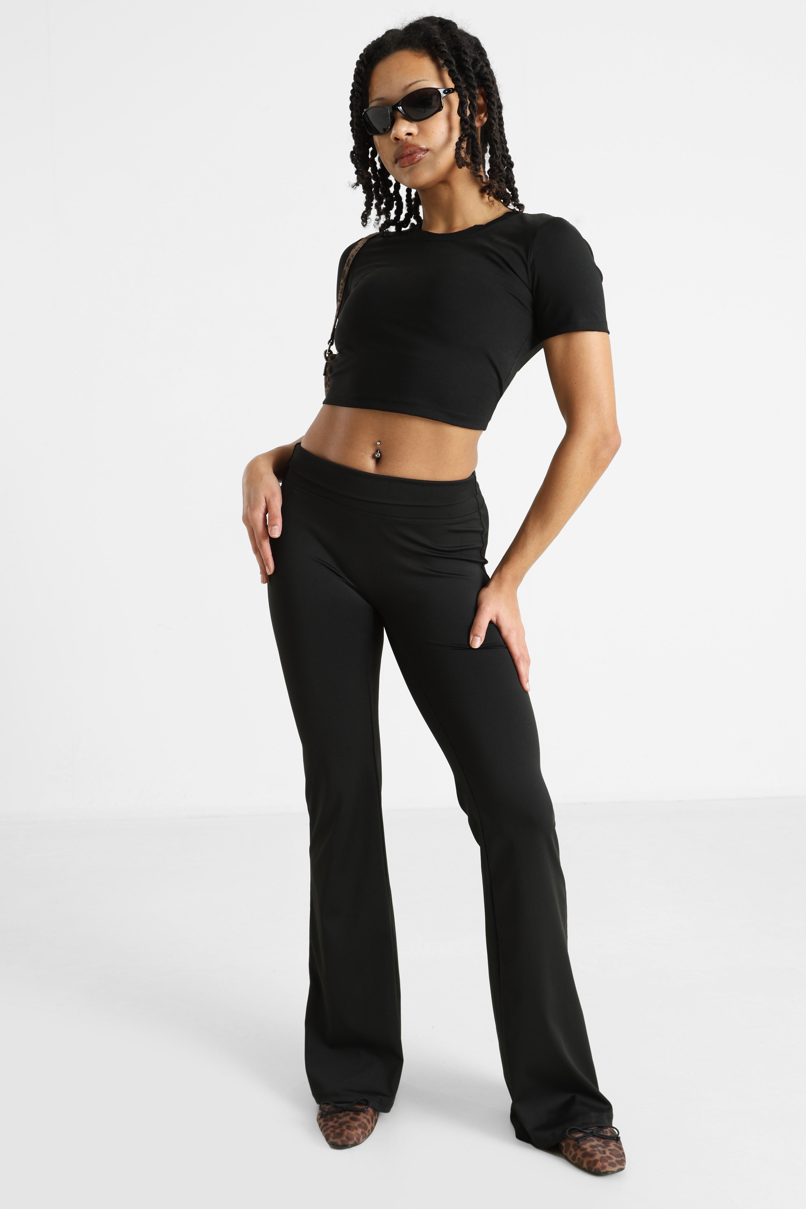 Crop T-Shirt - Black