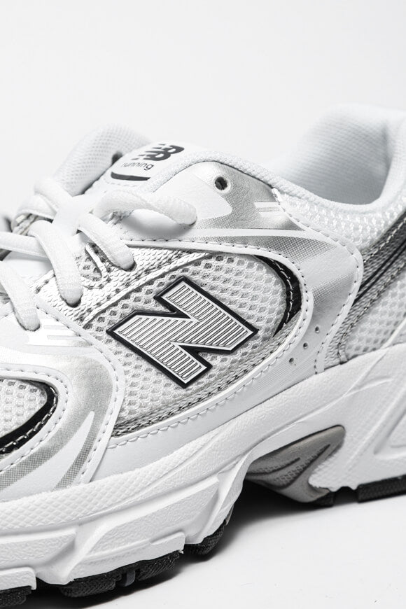 GR530 Core Sneaker - White + Silver