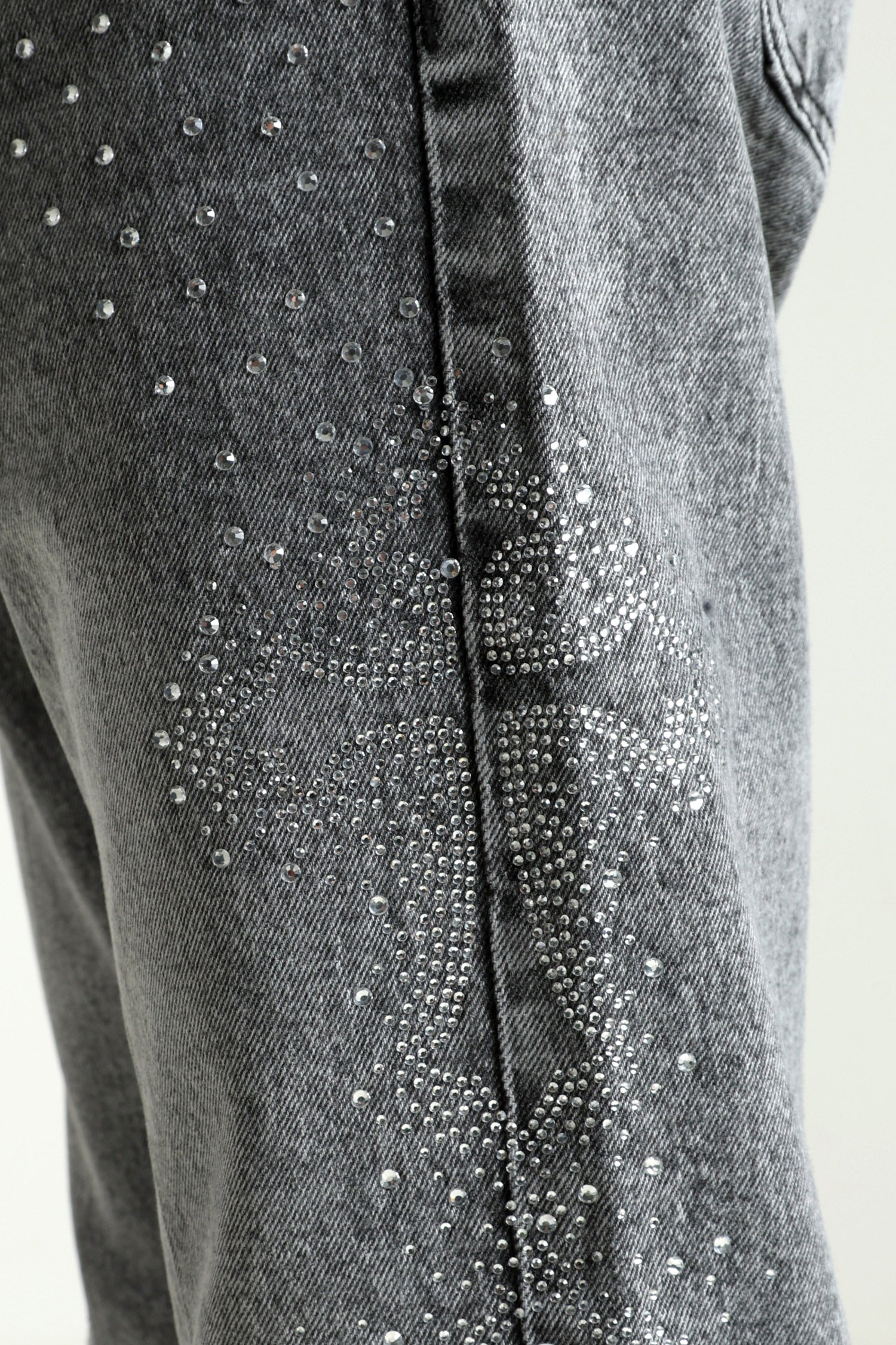 Loose Fit Jeans mit Strass - Black Washed