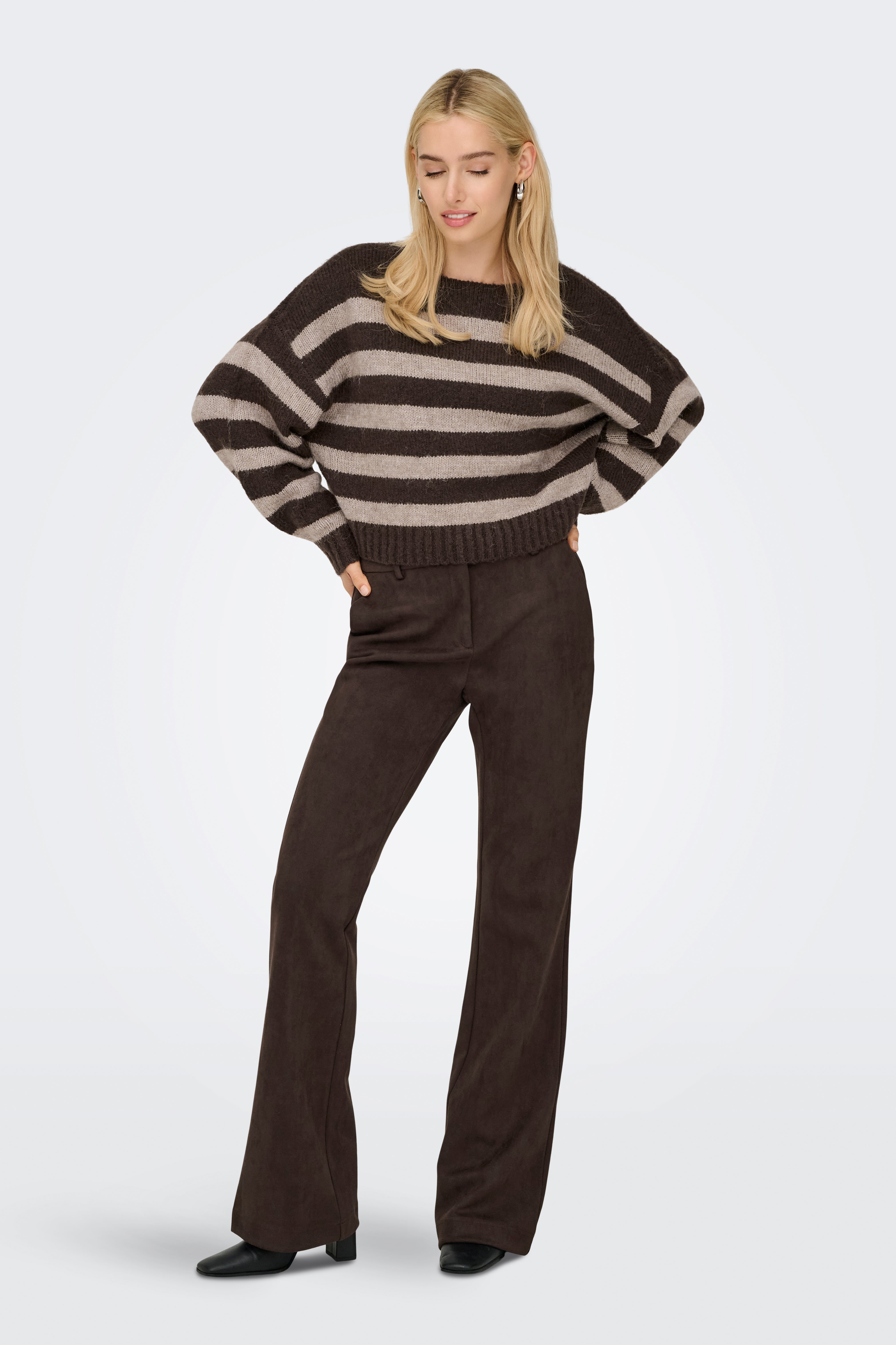 ONLLYLVA Kunstwildleder Flare-Hose L32 - Black Coffee