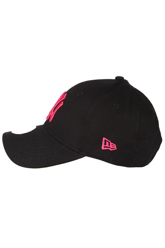 9Forty Cap / Strapback - Schwarz + Pink