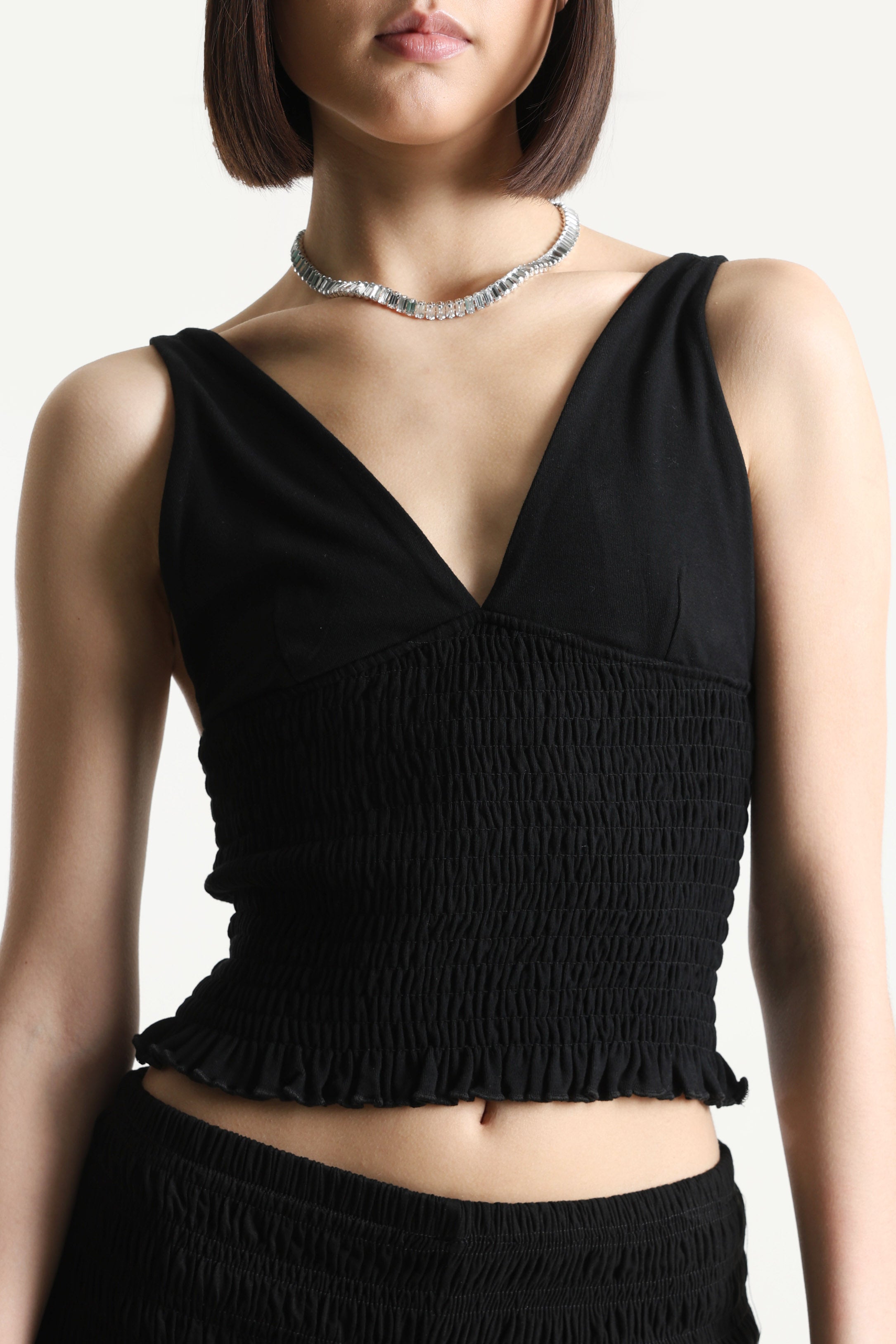 Gesmoktes Crop Top - Schwarz