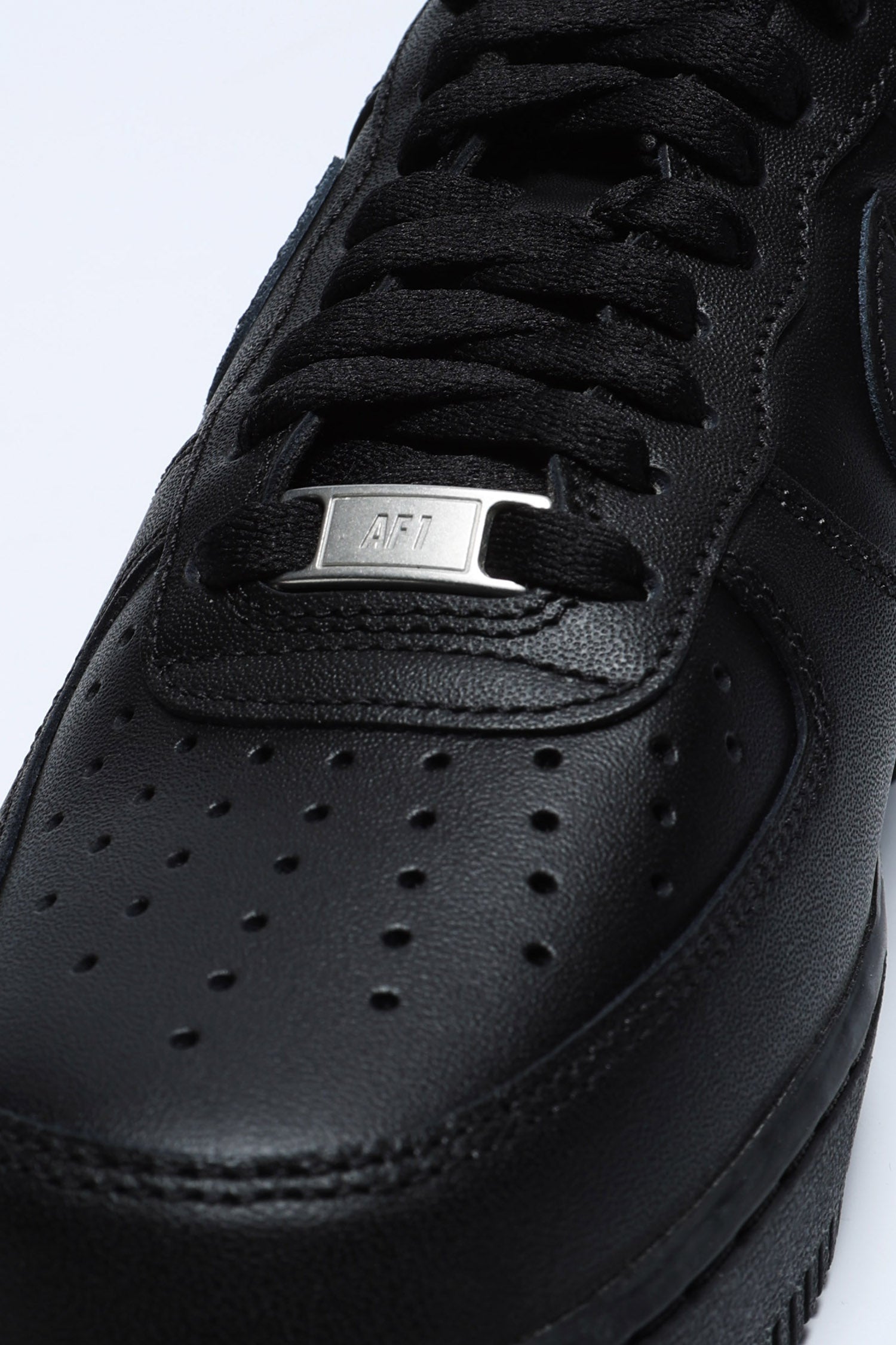 Air Force 1 '07 Sneaker - Black