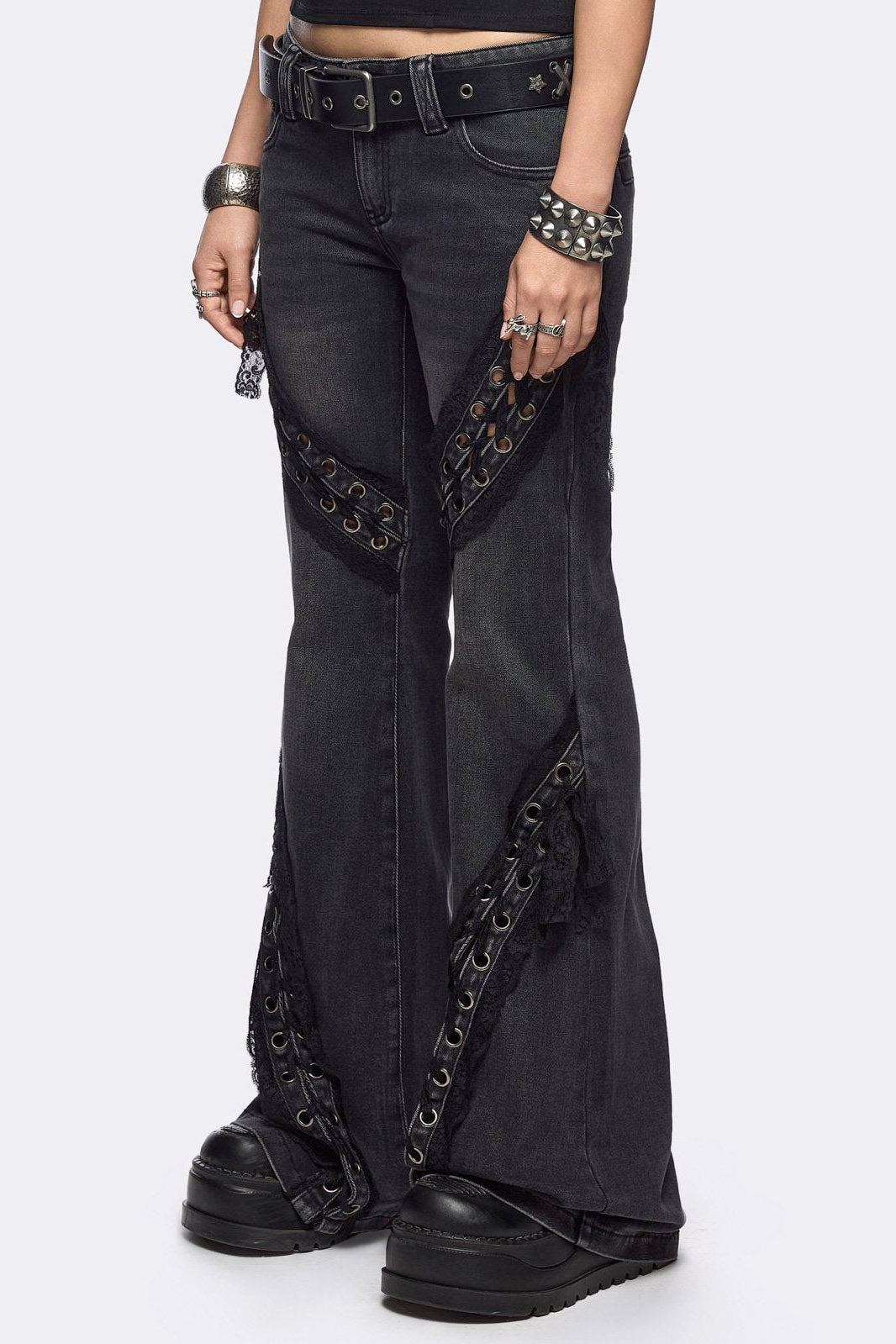 Dreya Flared Jeans - Black Washed