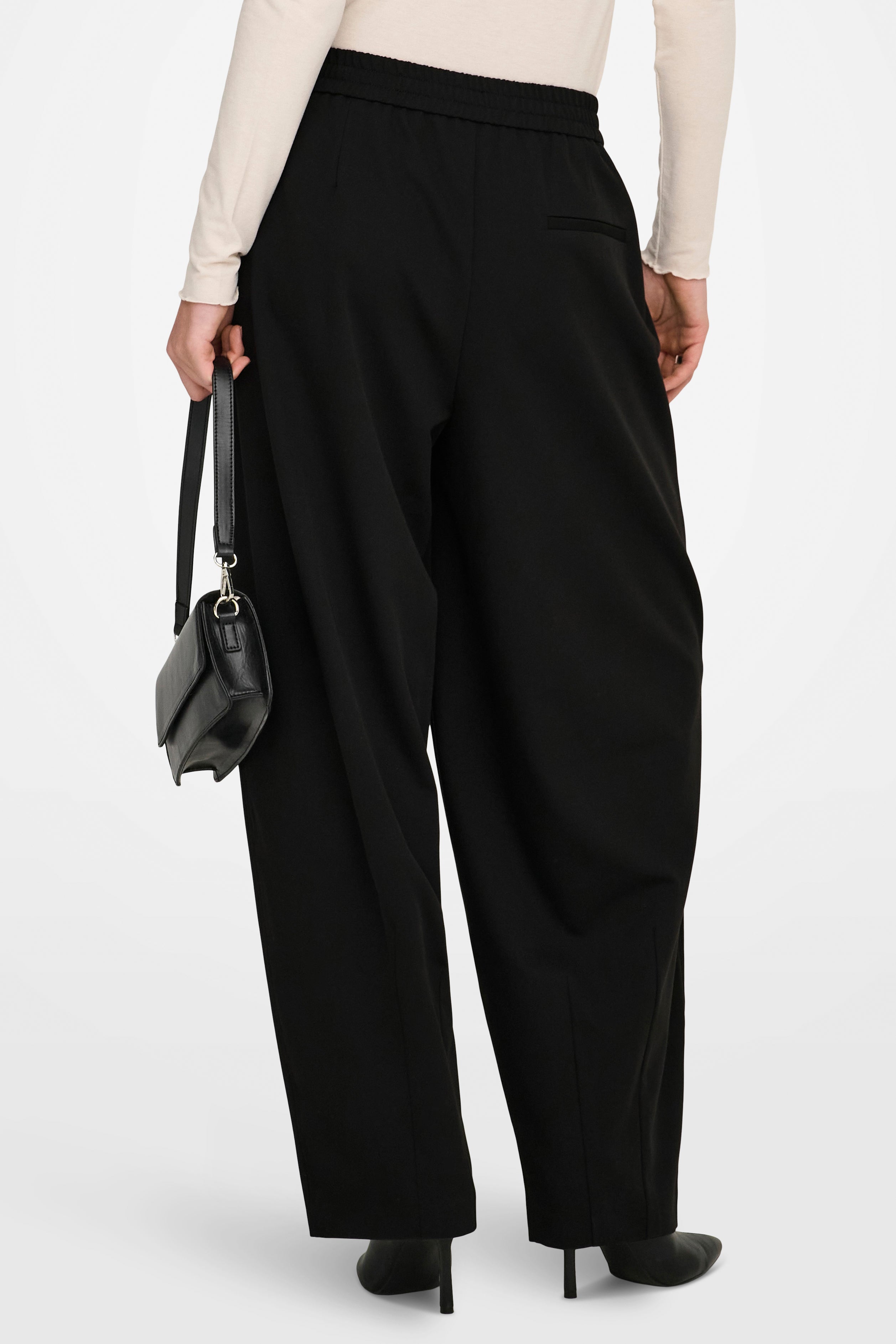 ONLMARIELA Barrel Fit Stoffhose L32 - Black