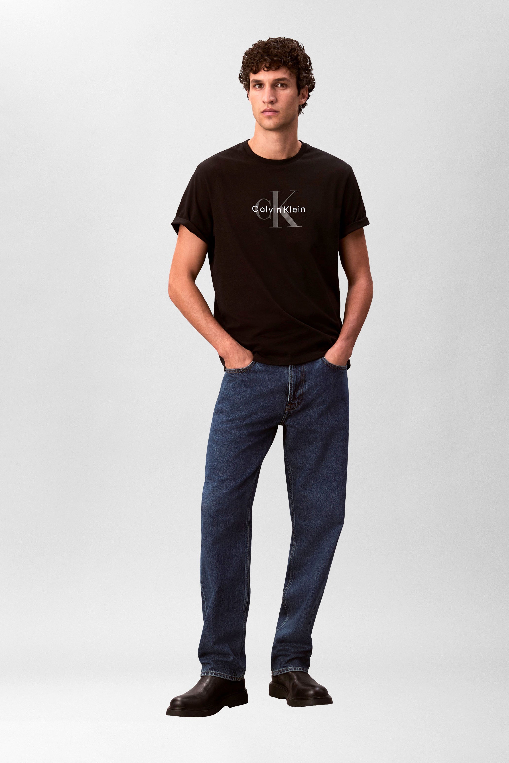 T-Shirt - Black