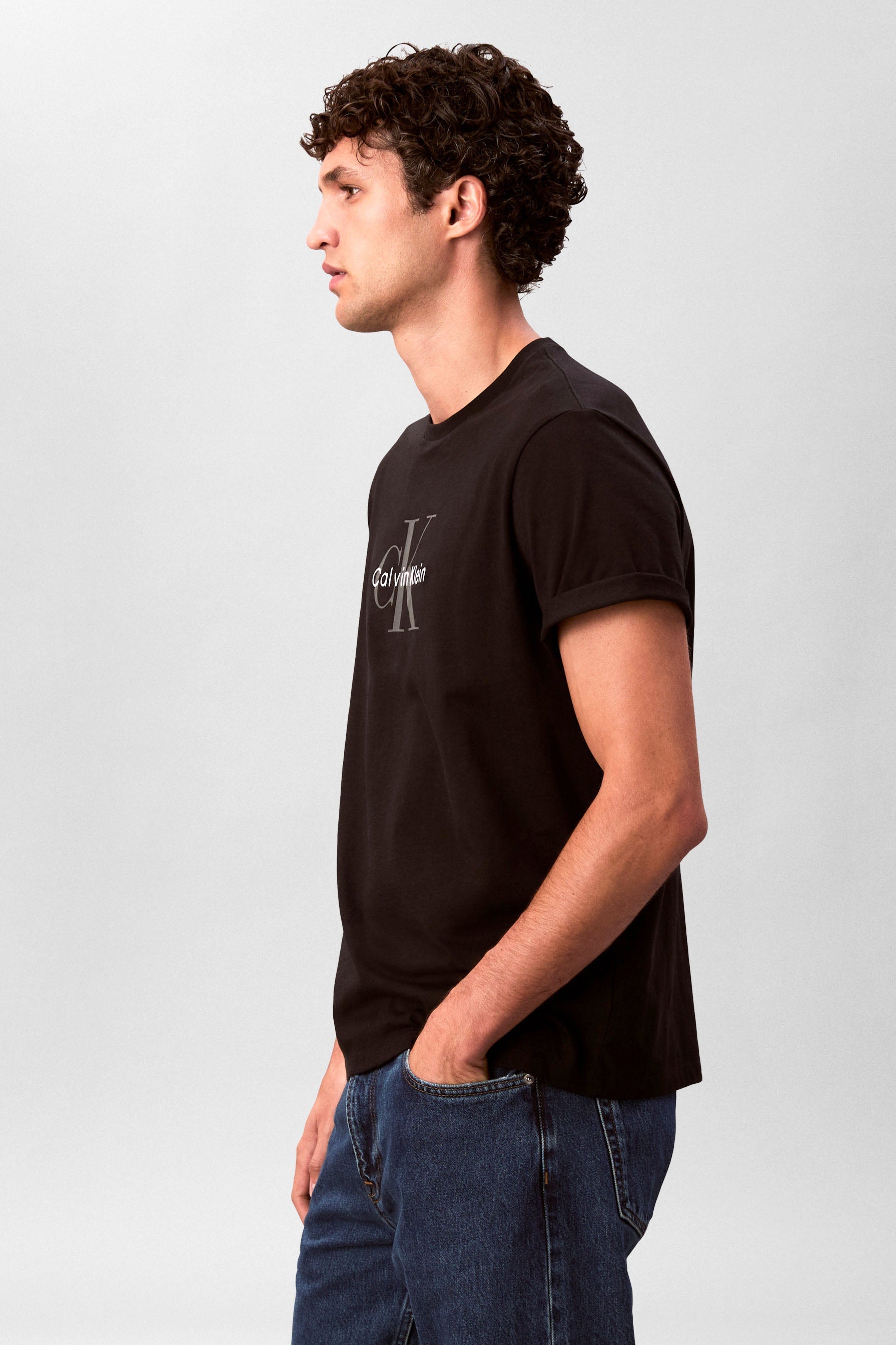 T-Shirt - Black