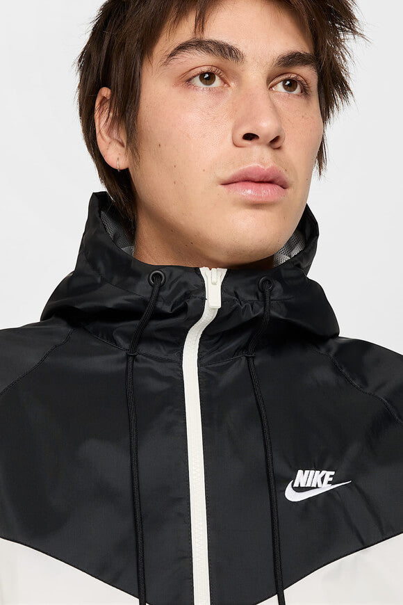 Windbreaker - Sail + Black